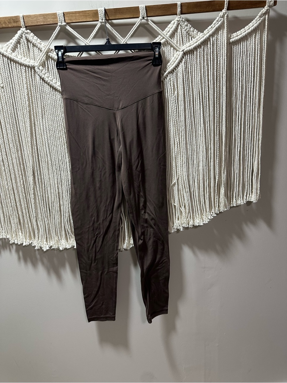 aerie High-Rise V-Seam Leggings in Brown